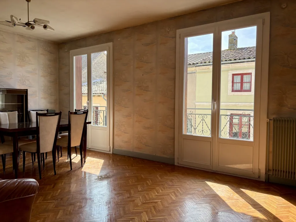 Salle à manger - Maison de Ville avec Balcon à Tournus