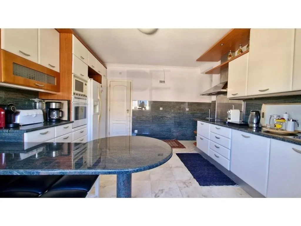 Köök - Luxury Duplex with Sea View in Cascais
