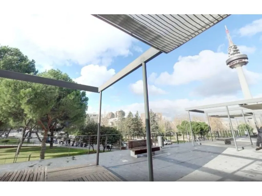 Office with BREEAM Certification in Estrella, Madrid
