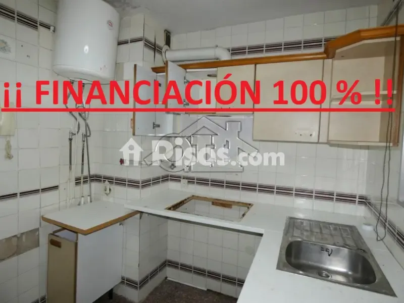 Cuisine - Spacious Apartment with Terrace in Usera, Madrid