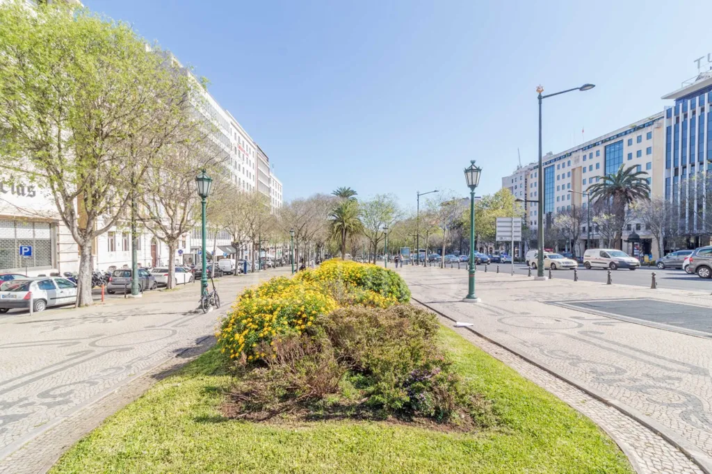Duplex Apartment with Terrace on Avenida da Liberdade, Lisbon