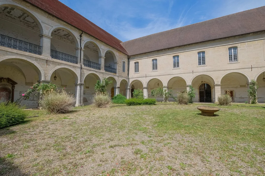 Jardin - Appartement dans un monument historique à Dole
