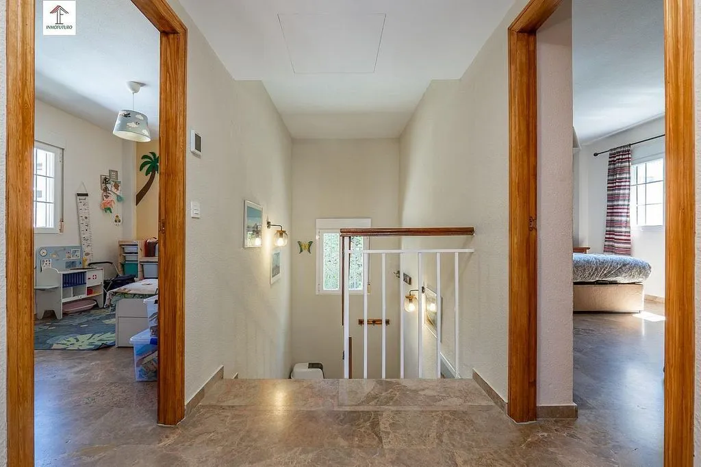 hallway_entrance
