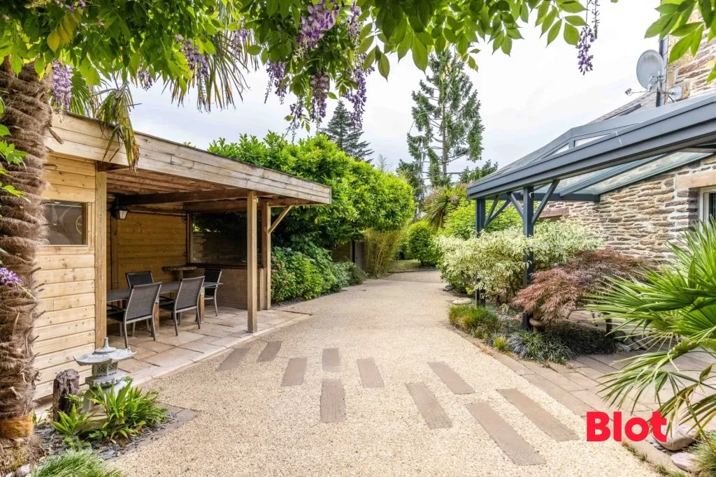 Terrasse - Maison de Bourg en Pierre avec Jardin à Maxent