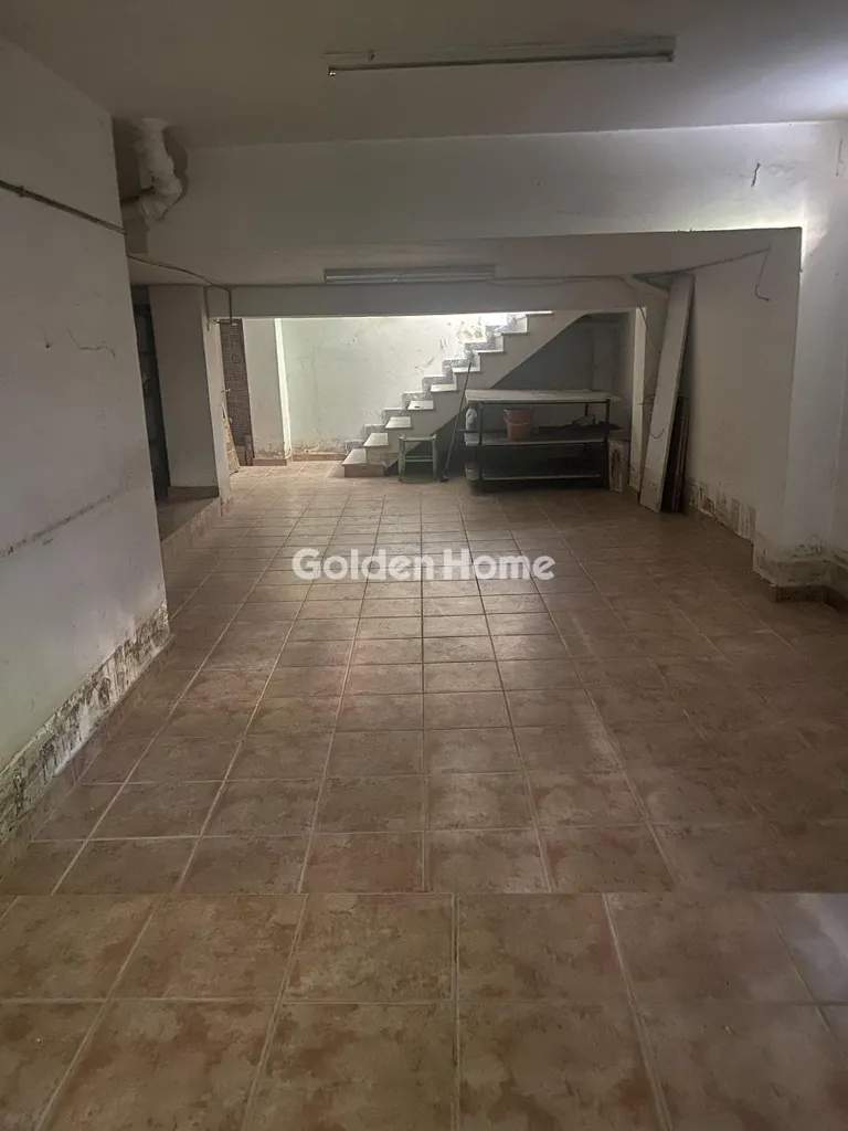 Garage - Warehouse with Independent Access in Koukaki