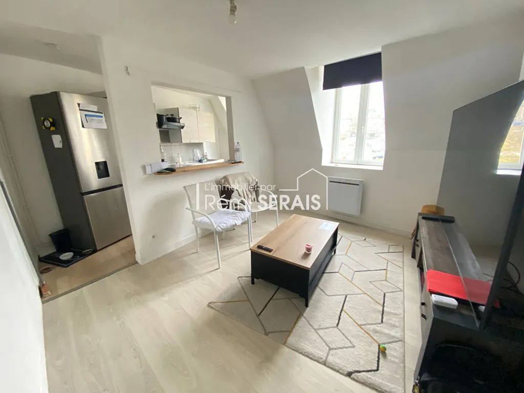 Elutuba - City Centre Flat with Balcony in Flers