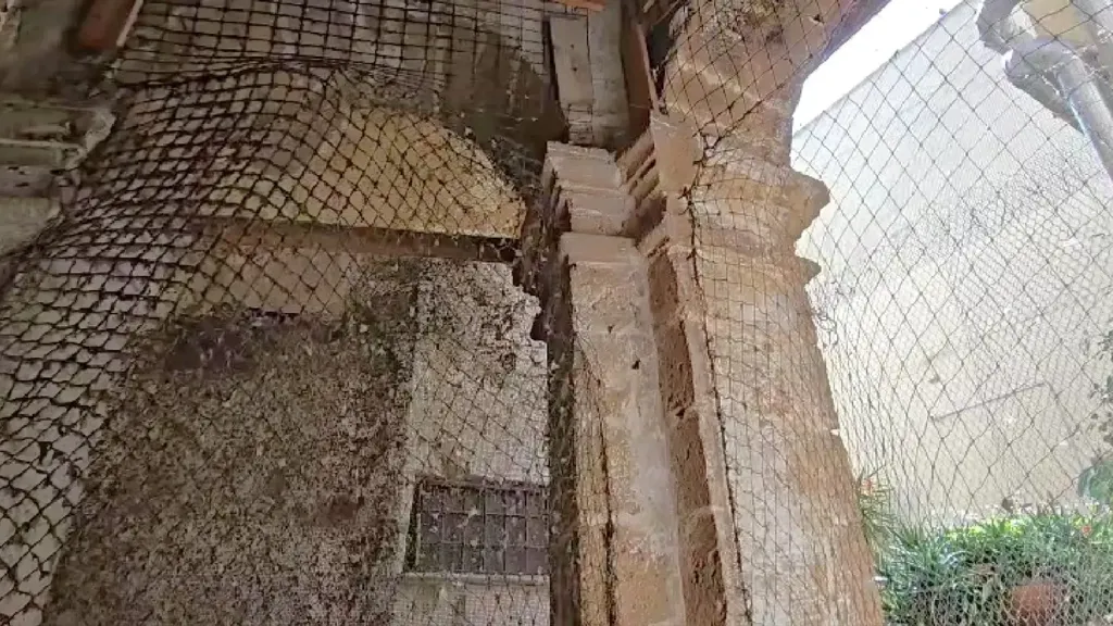 Jardin - Quadrilocale with Balcony in Bari's Historic Centre