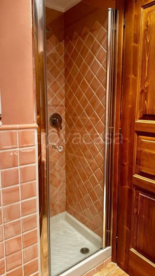 Salles de bain - Rustic-Style Apartment with Balcony in Bardonecchia