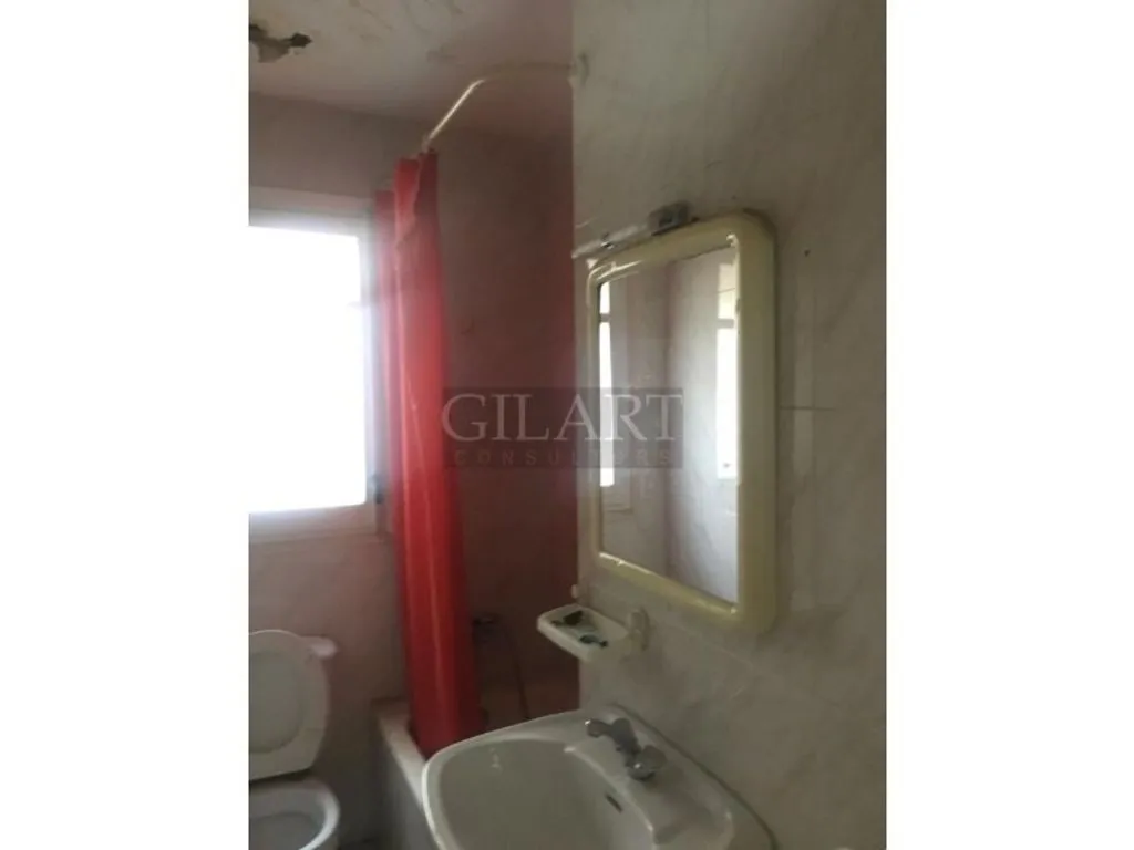 Vannitoad - Apartment Complex with Expansion Potential in Lleida