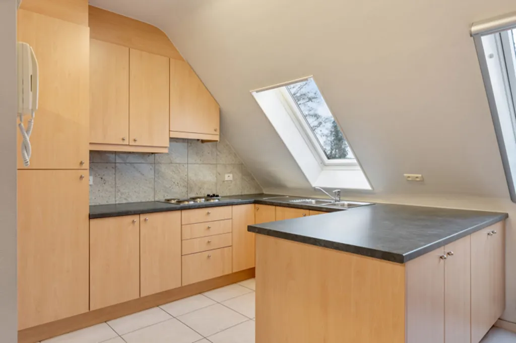 Cucina - Architectural U-Form Villa with Garden in Geel