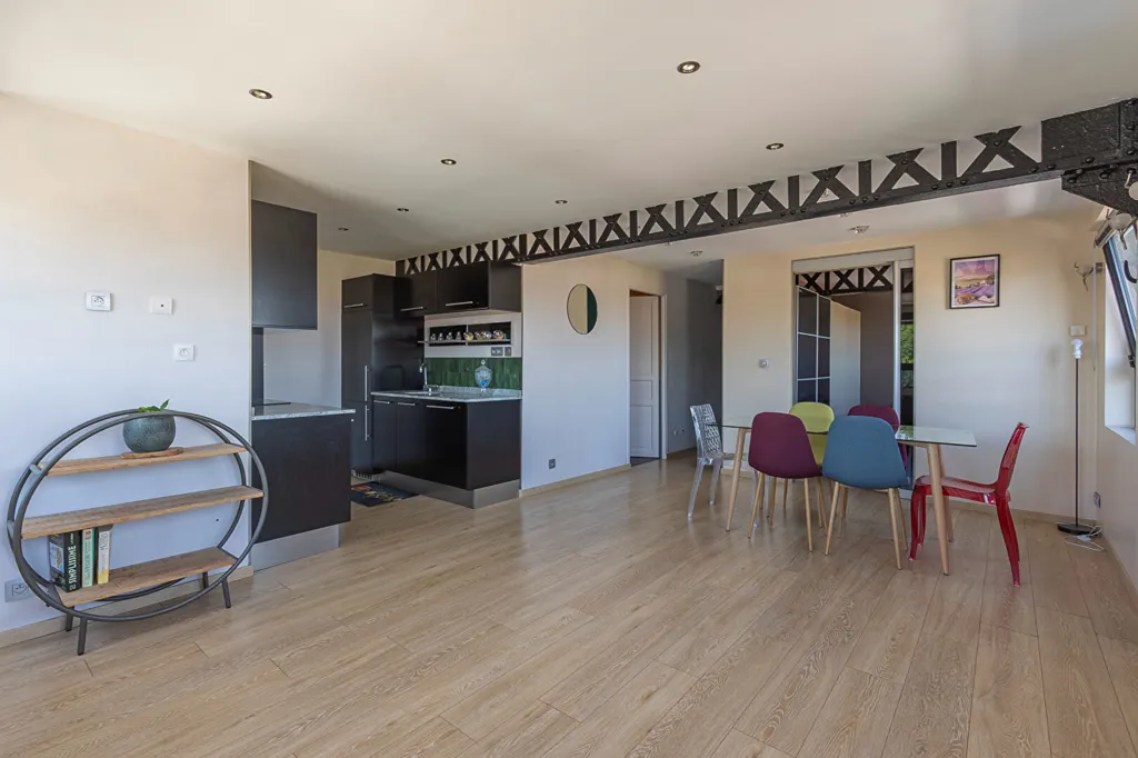Söögituba - Bright 1-Bed Flat in Roncq