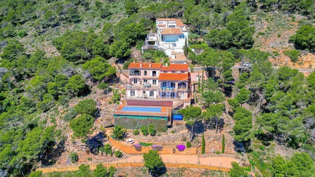 Luftaufnahme - Villa with Pool and Sea Views in Sa Tuna