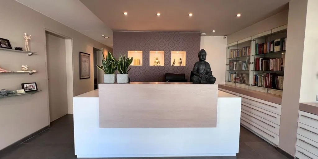 Bureau - Maison Polyvalente avec Jardin à Zwevezele
