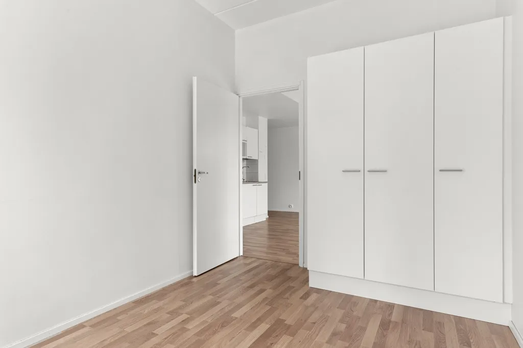 Chambres - Efficiently Designed Apartment with French Balcony in Järvenperä