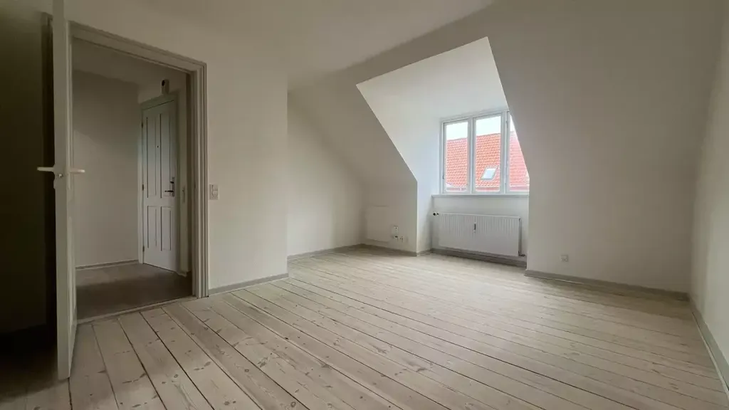 Pièces - Two-Bedroom Apartment with Central Location in Randers