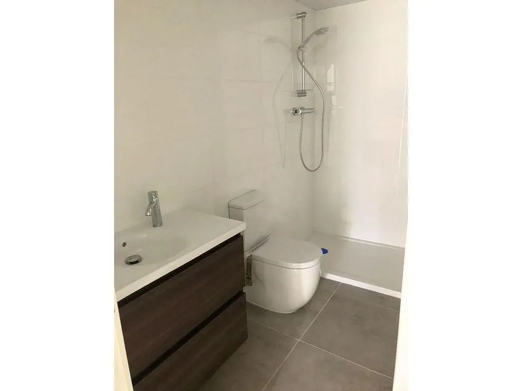 Vannitoad - Modern Flat with Pool in Malilla, Valencia