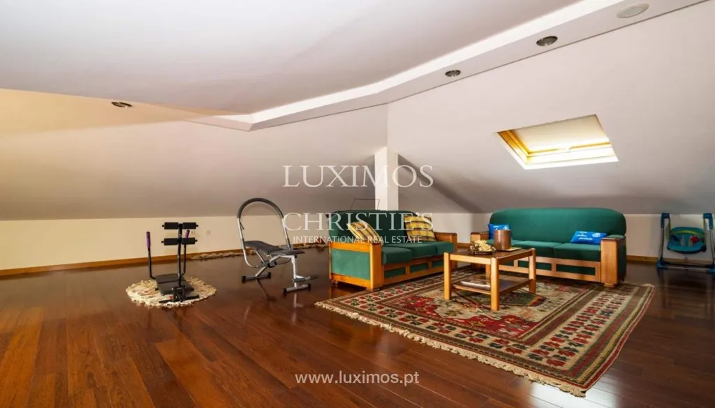 Toad - Luxury House with River Views in Esposende