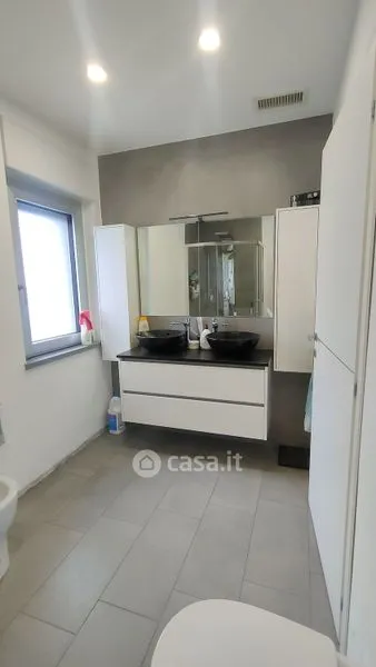 Bathrooms - Renovated Villa with Garden in Orsogna