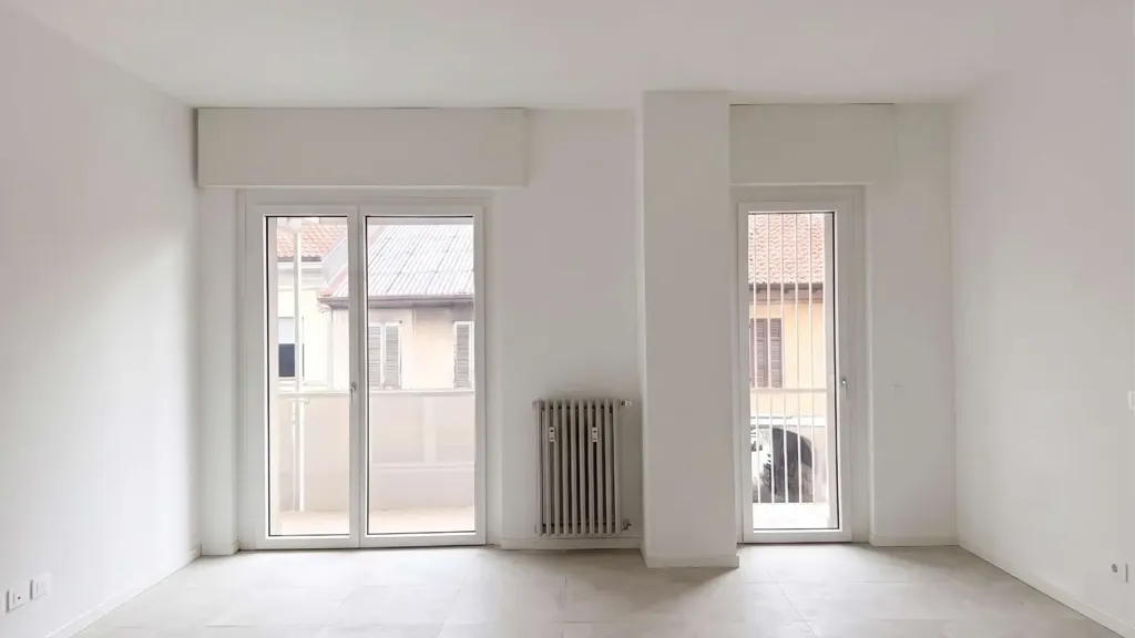 Toad - Modernised 2-Bedroom in Mariano Comense Centre