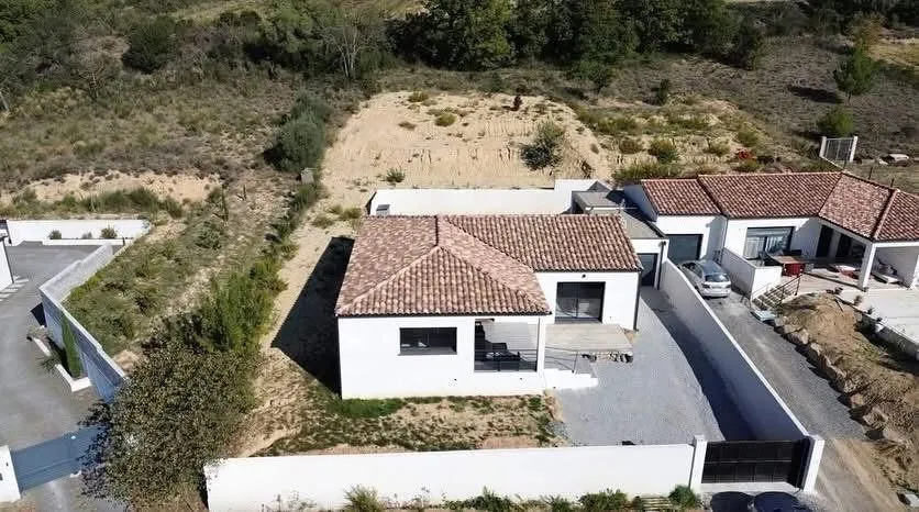 Õhuvaade - Meubled Villa with Pool in Couffoulens