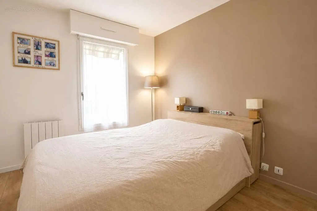 Chambres - Appartement Rénové avec Balcon à Nogent-Sur-Marne