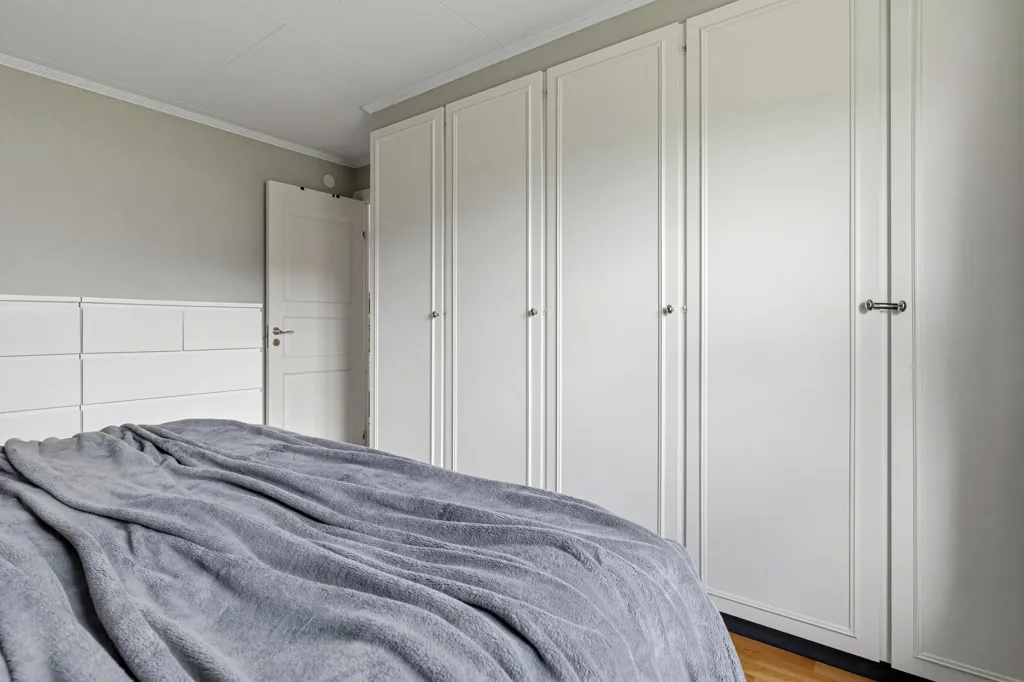 Chambres - Corner Plot Villa with Glassed Veranda in Herrestad