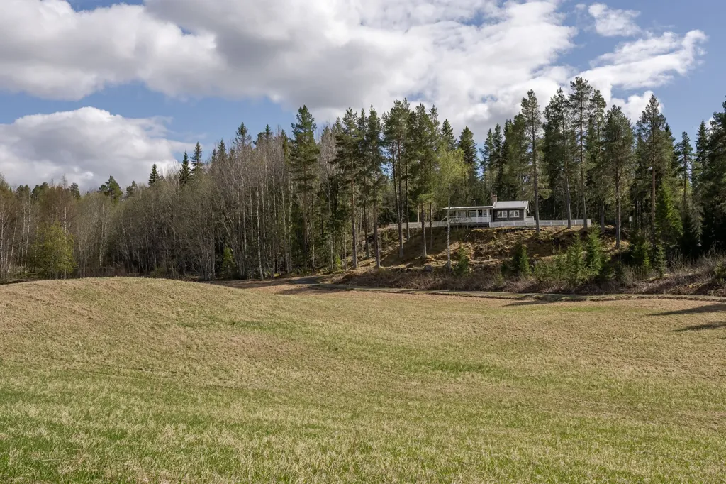 Jardin - Rustic Cottage with Lake View in Jämtland