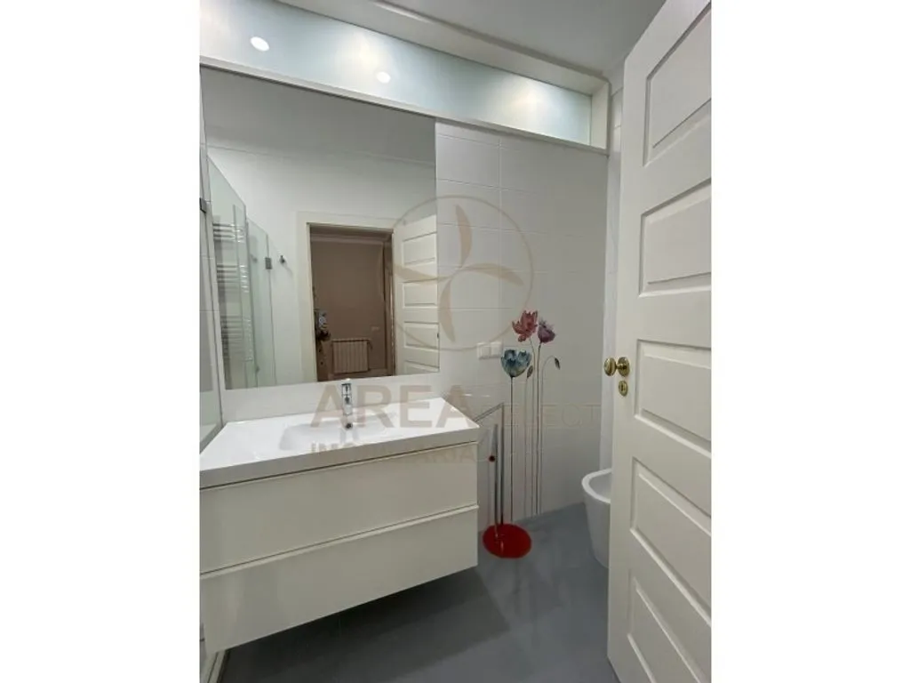 Vannitoad - Luxury T5 House with Garden in Guimarães