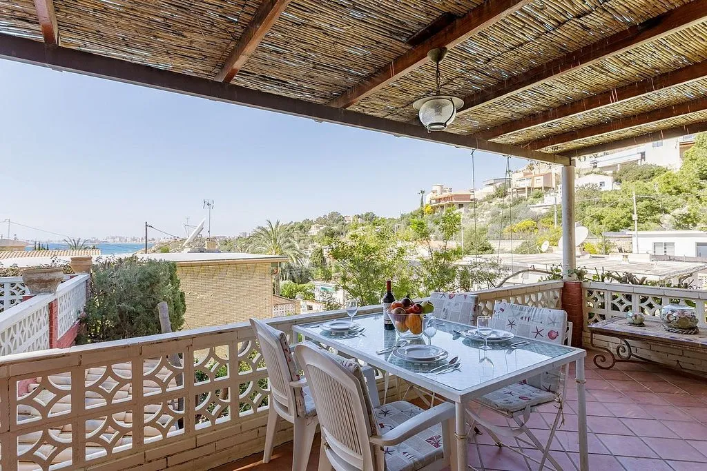 Terrass - Chalet with Pool and Terrace in Calle D'osca