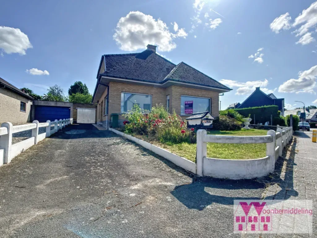 Exterior - Spacious House with Garden in Denderhoutem