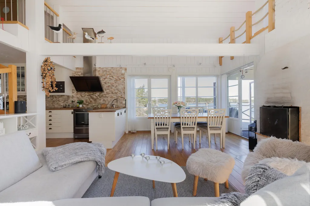 Séjour - Modern House with Seafront in Tjust Archipelago