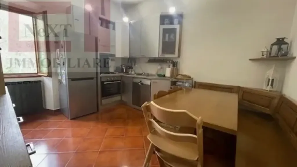 Cuisine - 3-Bedroom Apartment in Quiet Centre, Rignano