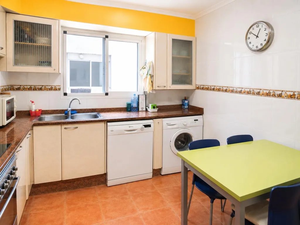 Cuisine - Bright Apartment with Balcony in Patraix