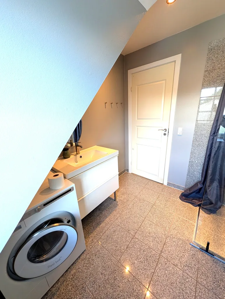 Vannitoad - Apartment with Private Garden in Mursten