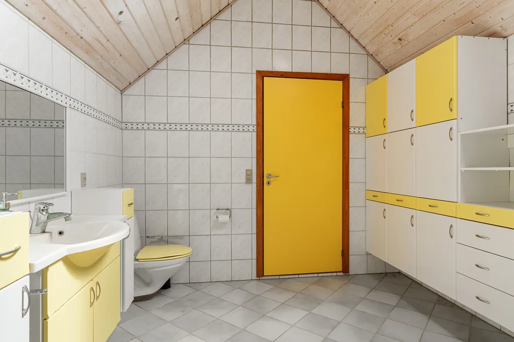 Salles de bain - Modern Villa with Extensive Land in Sinding