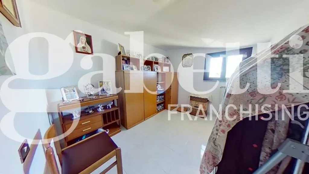 Chambres - Villa with Balcony and Garden in Ladispoli