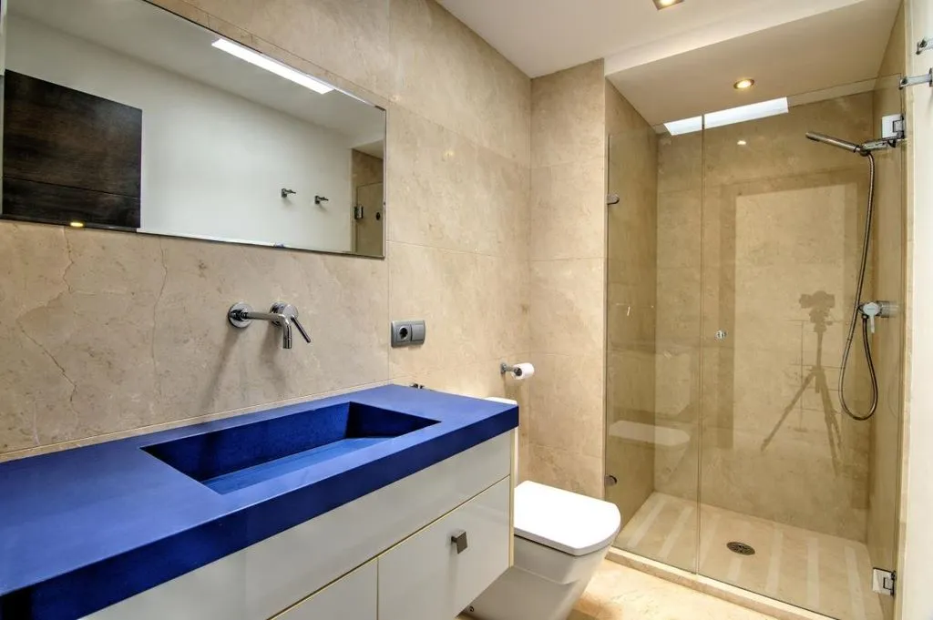 Bagni - Beachfront Villa with Sea Views in Oliva Nova