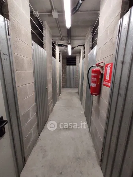 Garage - Two-Level Apartment with Balcony in Bergamo