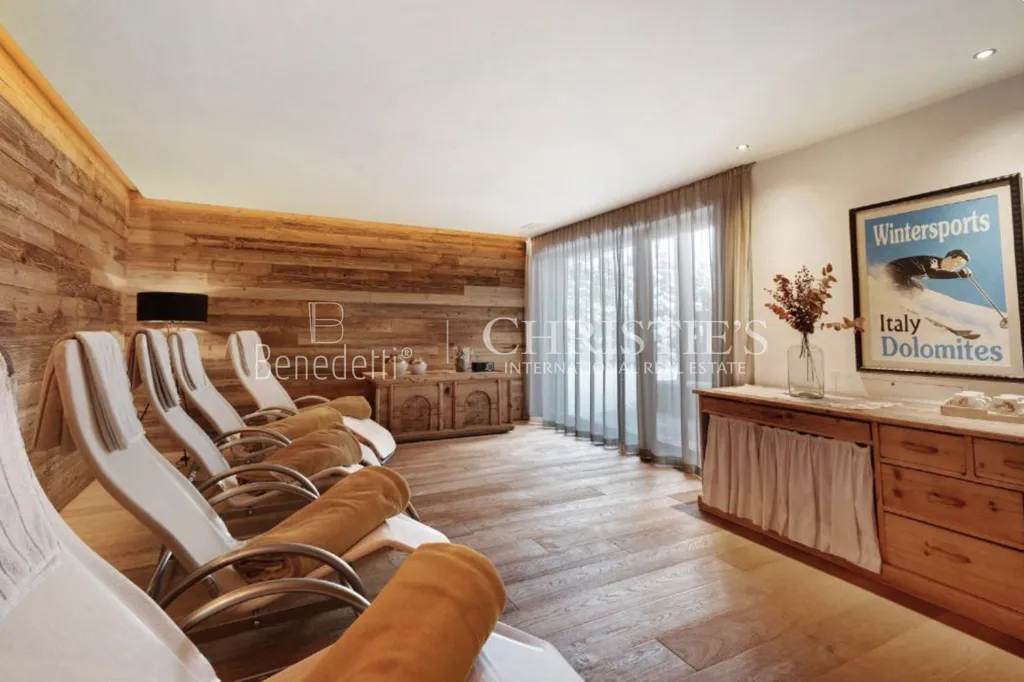 Toad - Luxury Chalet with Ski-in/Ski-out in Olang