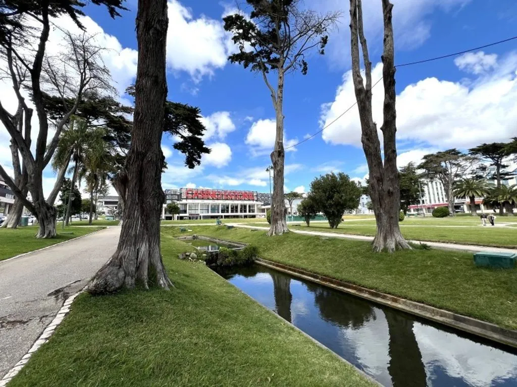 Luxury Flat with Pool in Estoril, Cascais