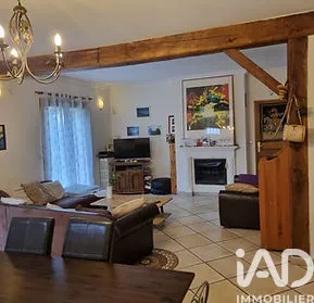 Esszimmer - Charming Villa with Garden in Port-Aviation