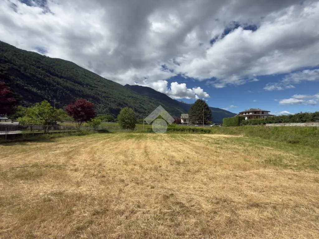 Giardino - Buildable Land with Panoramic Views in Teglio