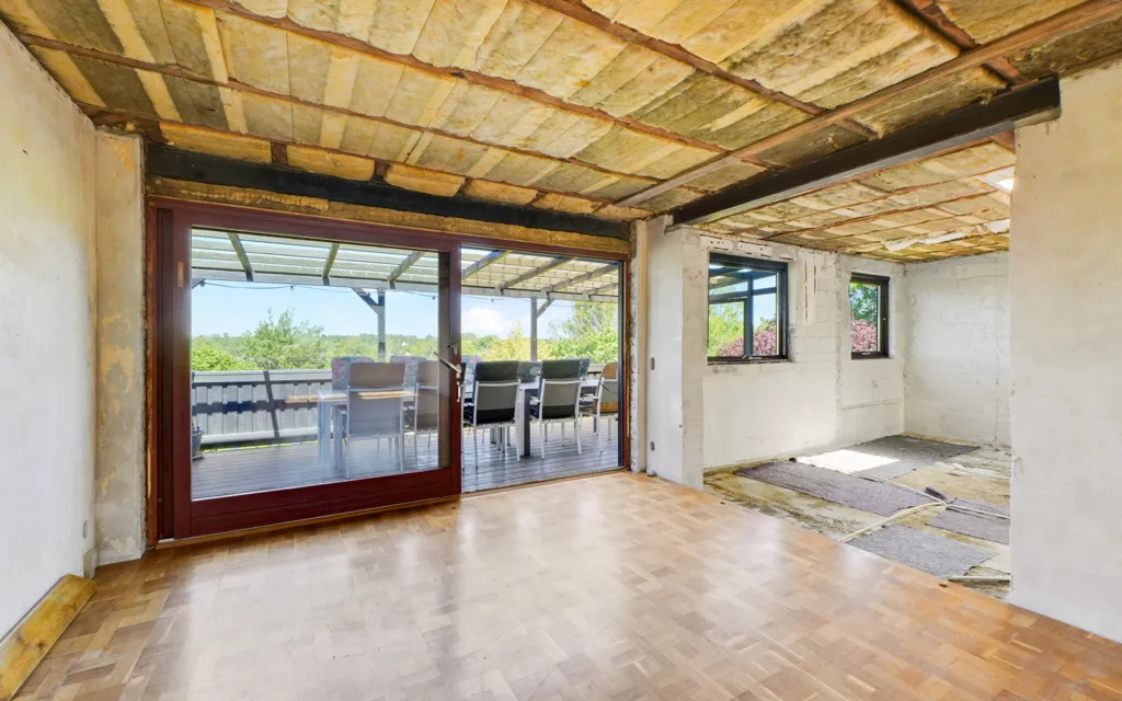Terrazza - Renovated Villa with Garden in Måløv
