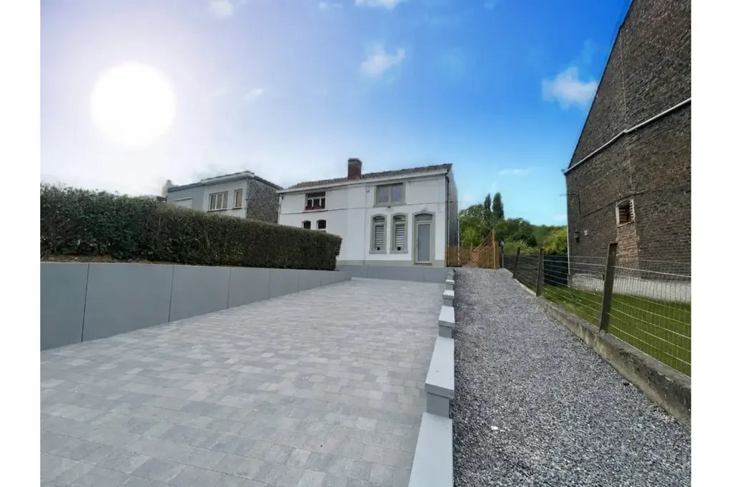 Extérieur - Appartement à Mont-sur-Marchienne, Charleroi