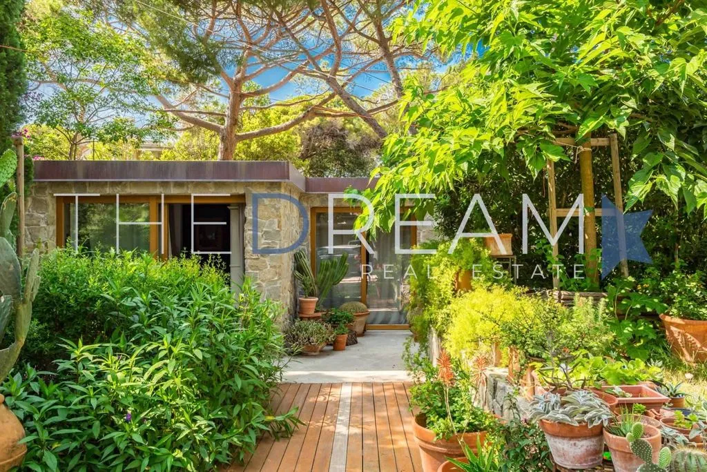 Jardin - Luxury Villa with Private Dock in Rosignano Marittimo