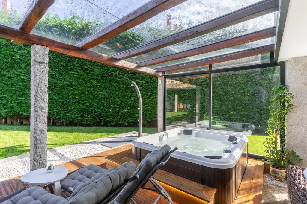 Terrasse - Restored Chalet with River Walk Access in Lugo