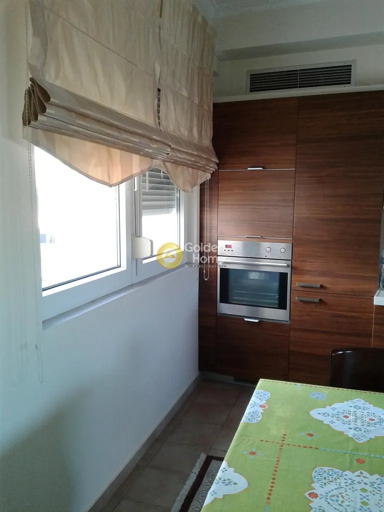 Cuisine - Commercial Building with Parking in Keratea Centre