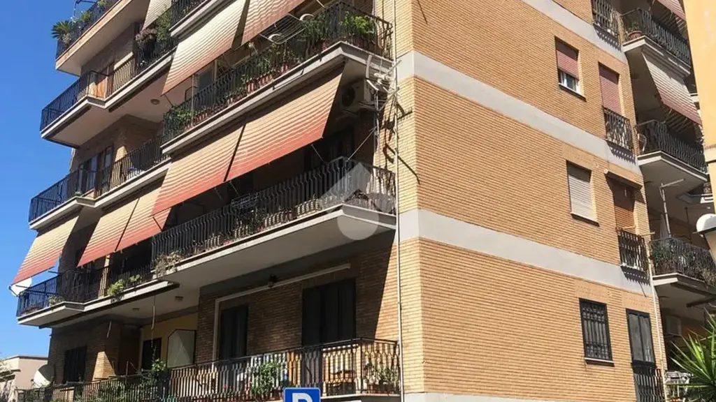 Välivaade - Spacious Apartment with Balcony in Marino