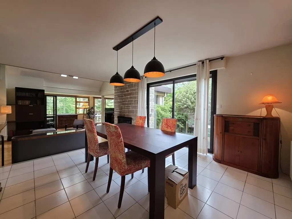 Salle à manger - Maison d'Architecte avec Jardin Clos à Quimper Sud