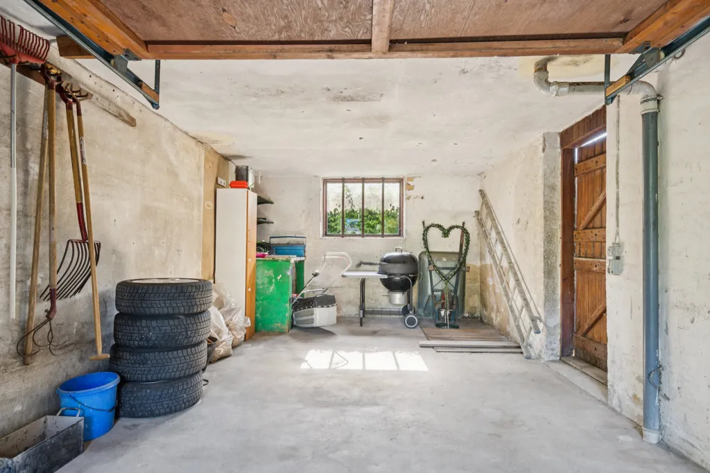garage